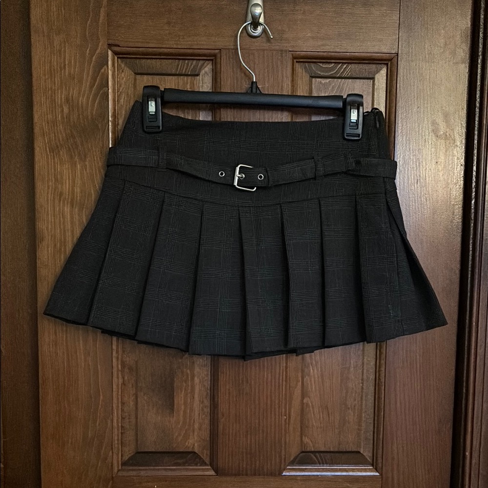 Black Pleated Skirt